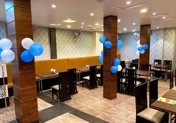 New Kumar Hotel & Banquet Lucknow Extérieur photo