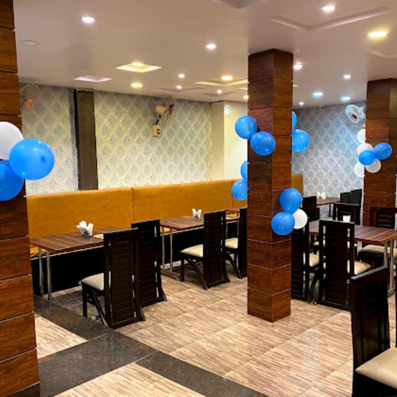 New Kumar Hotel & Banquet Lucknow Extérieur photo