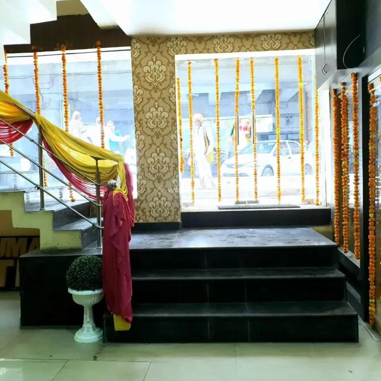 New Kumar Hotel & Banquet Lucknow Extérieur photo